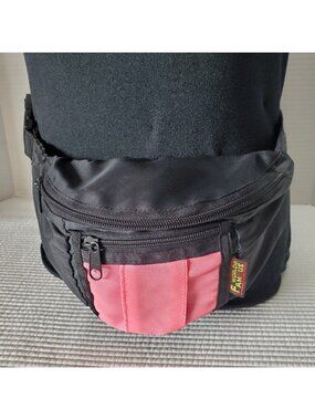 World Famous Fanny Pack Crossbody 1990s Y2K Hip Bag Black Pink Adjustable Zipper